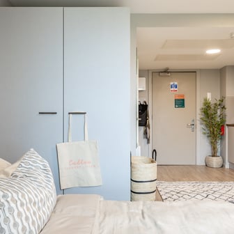 Silver Studio Floors 1-7 - Image 1